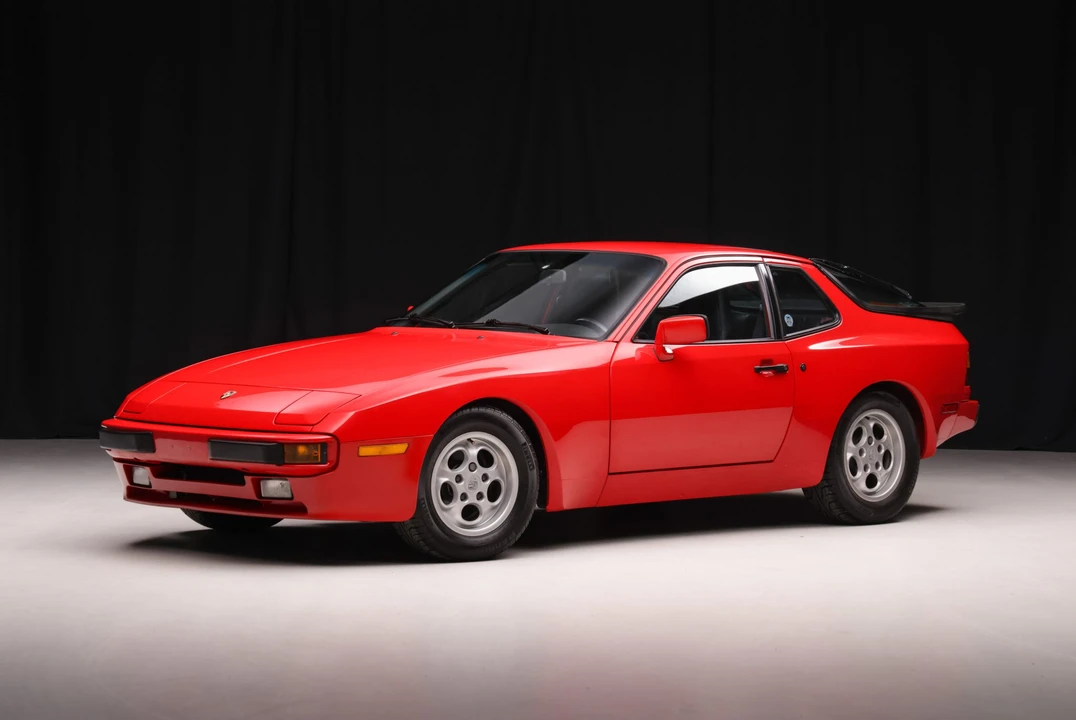 1986 Porsche 944 - Image 2 of 31