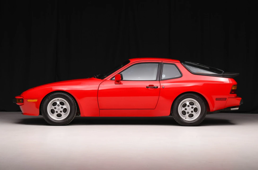 1986 Porsche 944 - Image 4 of 31