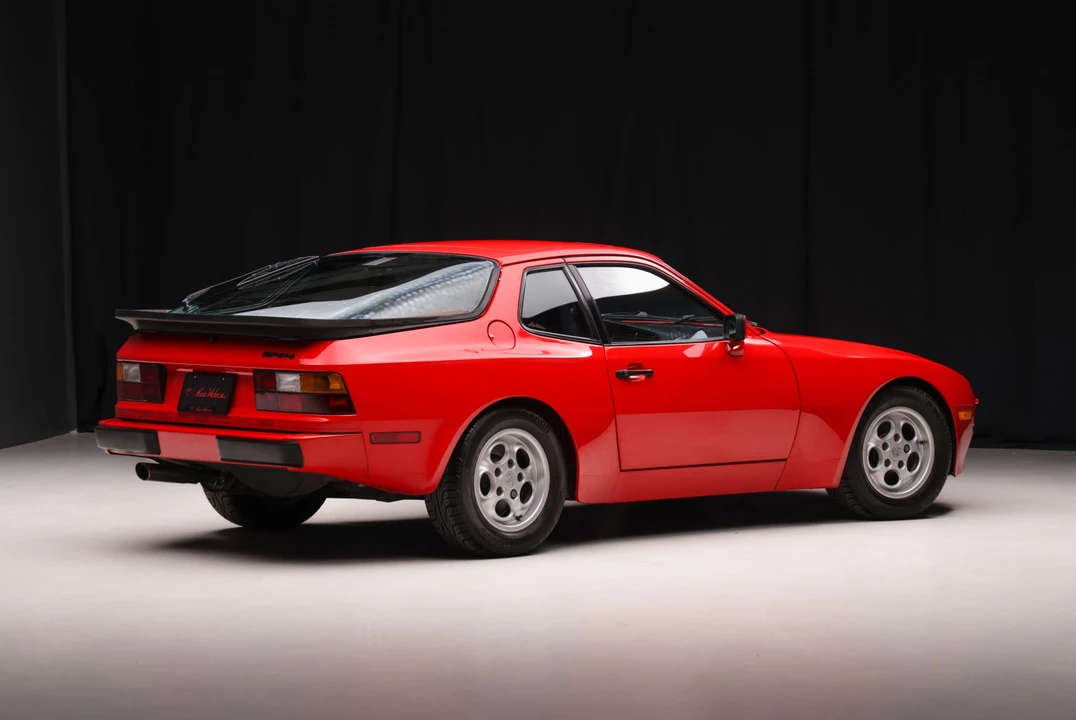 1986 Porsche 944 - Image 9 of 31