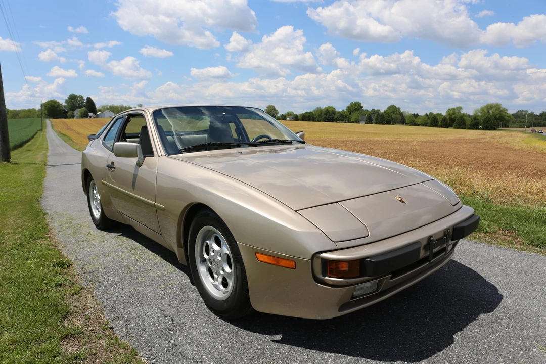 1986 Porsche 944 - Image 4 of 31