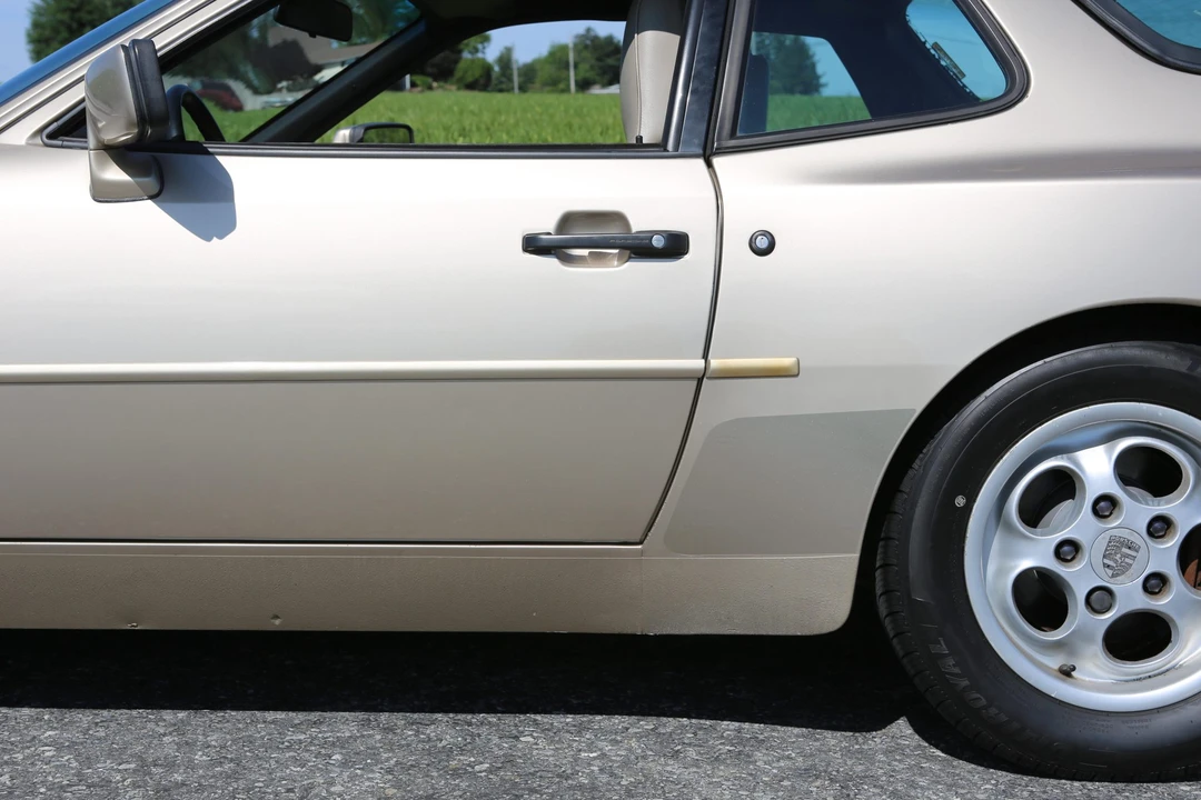 1986 Porsche 944 - Image 23 of 31