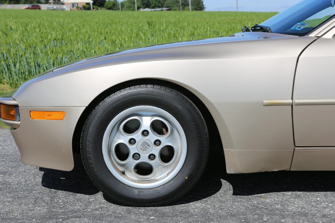 1986 Porsche 944 - Image 21 of 31