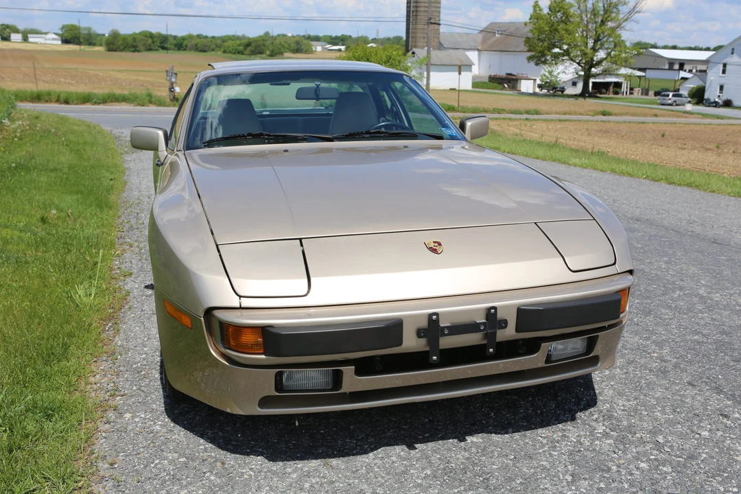 1986 Porsche 944 - Image 5 of 31
