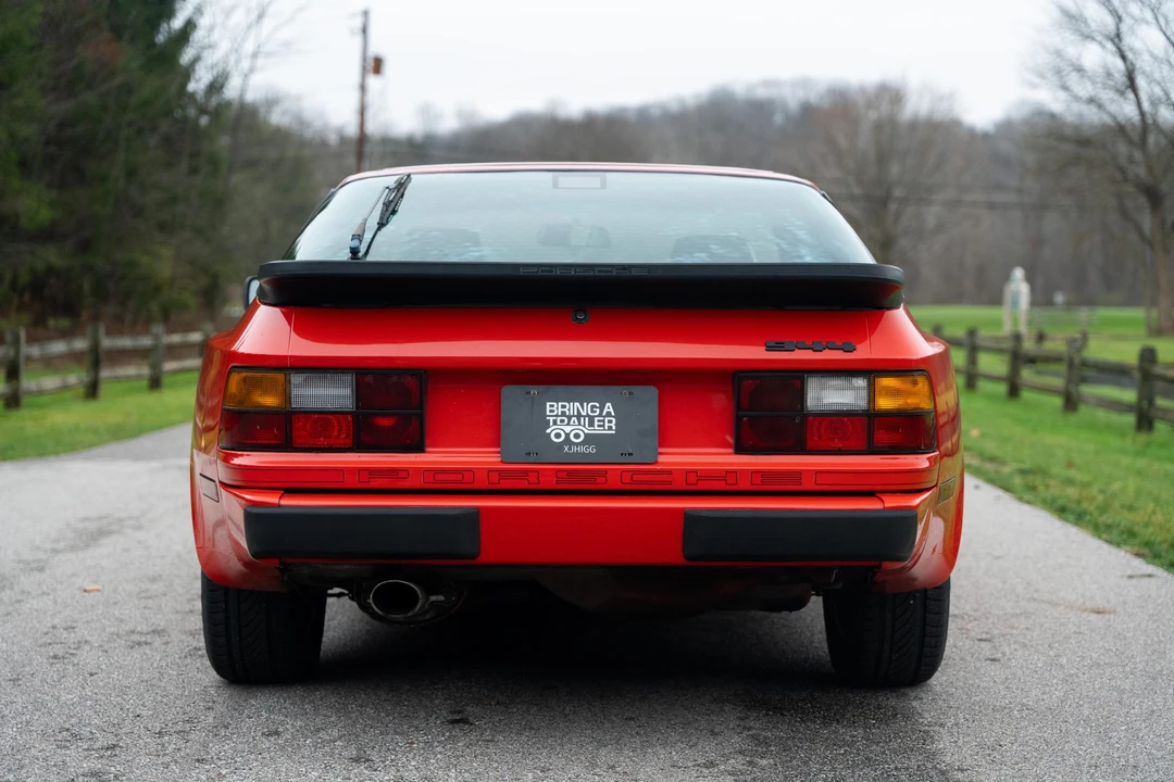 1986 Porsche 944 - Image 28 of 31