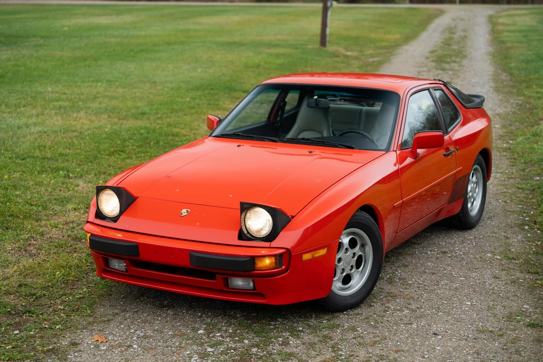 1986 Porsche 944 - Image 2 of 31
