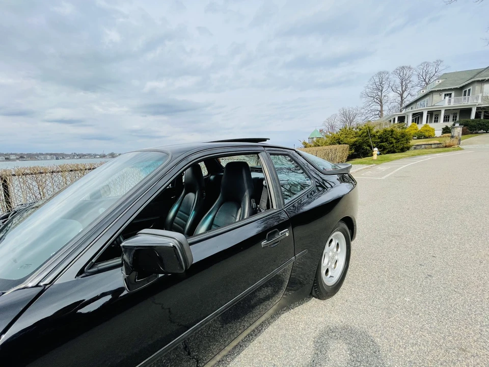 1986 Porsche 944 - Image 16 of 31