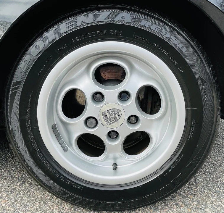 1986 Porsche 944 - Image 23 of 31