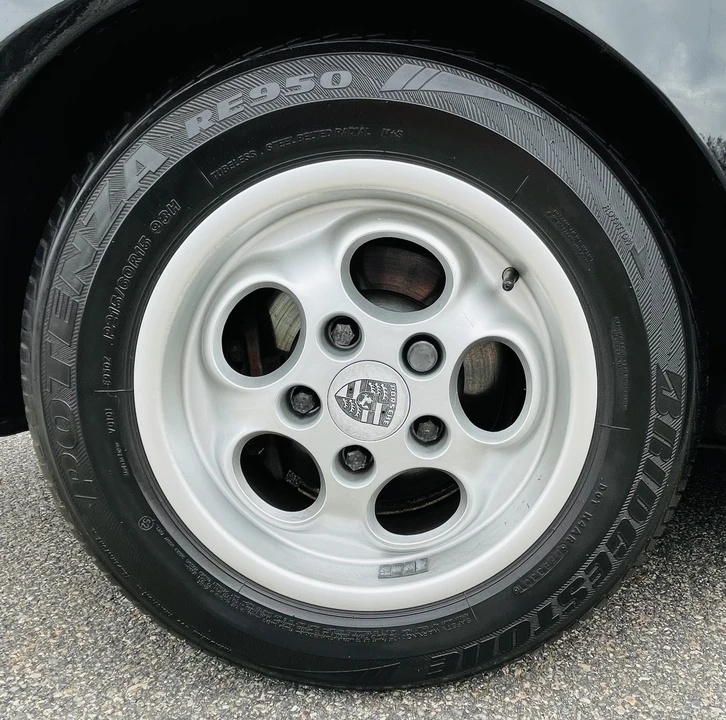 1986 Porsche 944 - Image 22 of 31