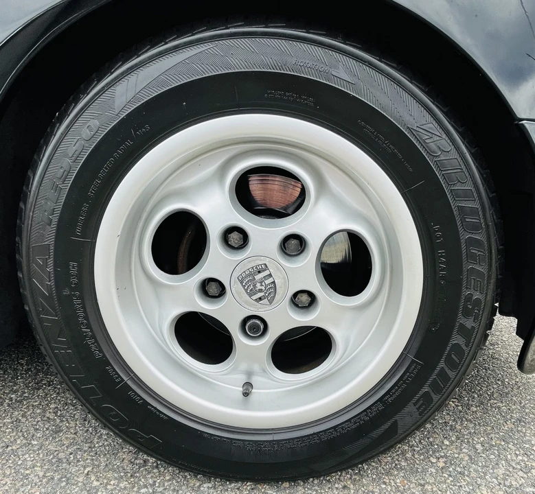 1986 Porsche 944 - Image 21 of 31