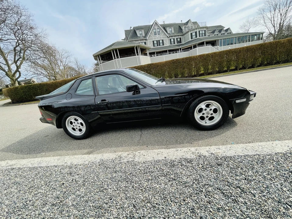 1986 Porsche 944 - Image 6 of 31