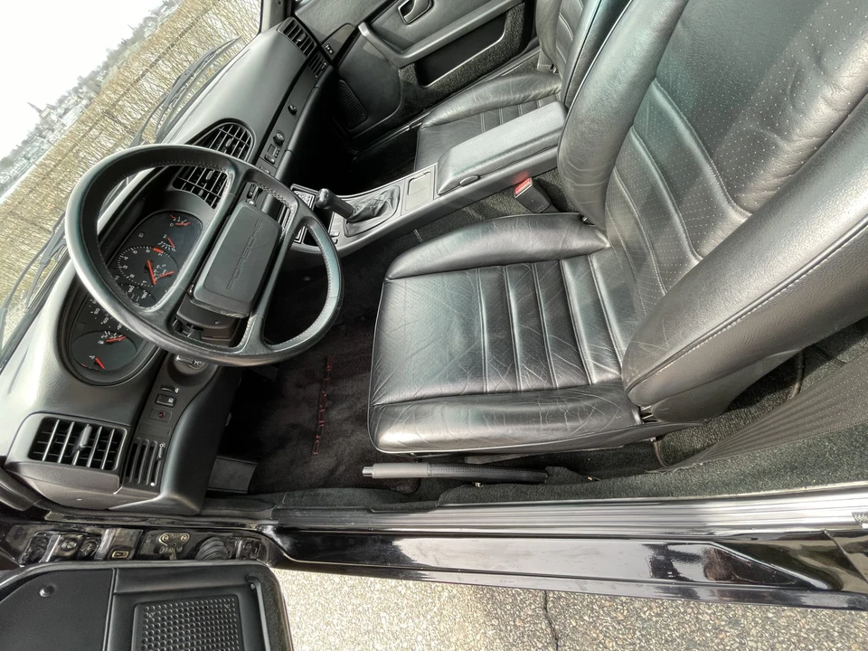 1986 Porsche 944 - Image 24 of 31