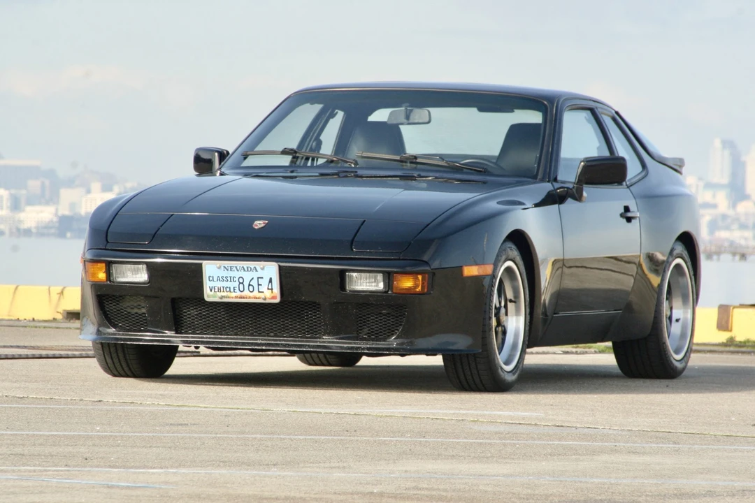 1986 Porsche 944 - Image 10 of 31
