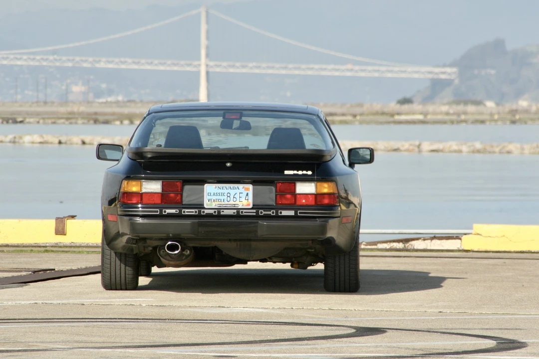 1986 Porsche 944 - Image 25 of 31