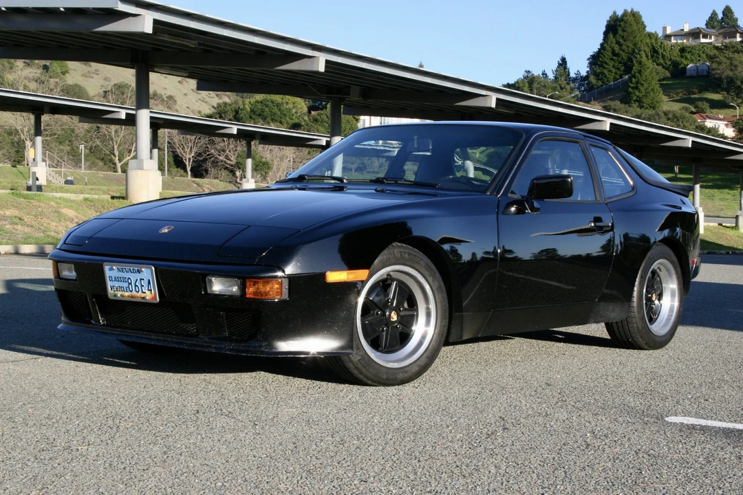 1986 Porsche 944 - Image 11 of 31