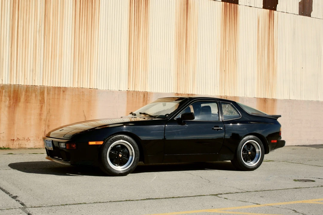 1986 Porsche 944 - Image 14 of 31