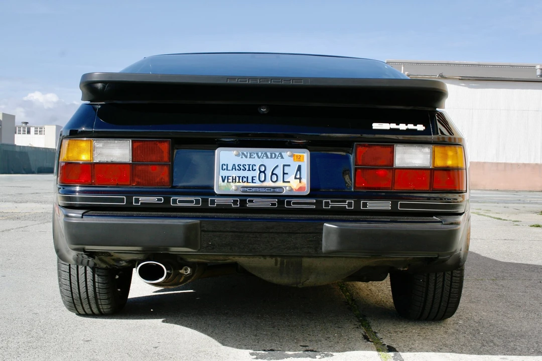1986 Porsche 944 - Image 24 of 31