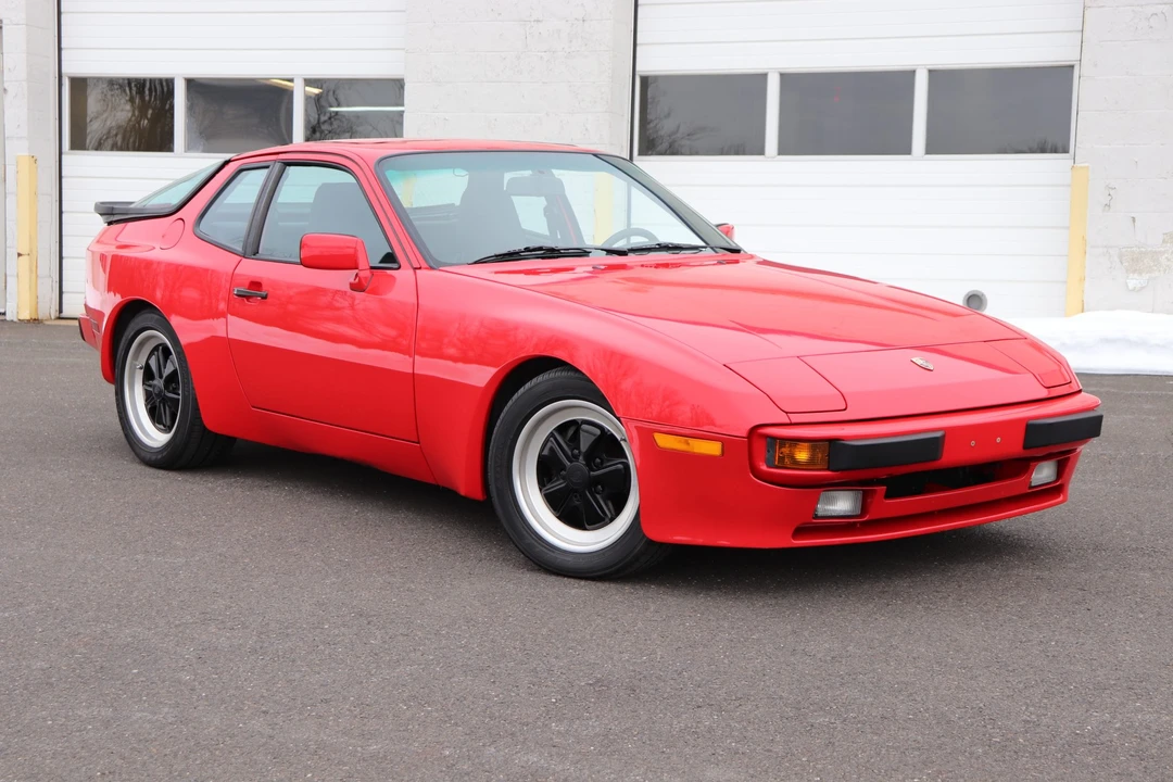 1986 Porsche 944 - Image 11 of 31
