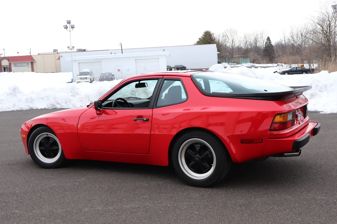 1986 Porsche 944 - Image 4 of 31