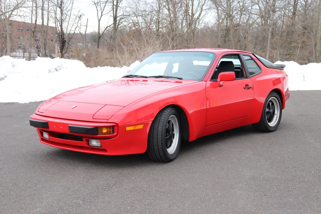 1986 Porsche 944 - Image 2 of 31