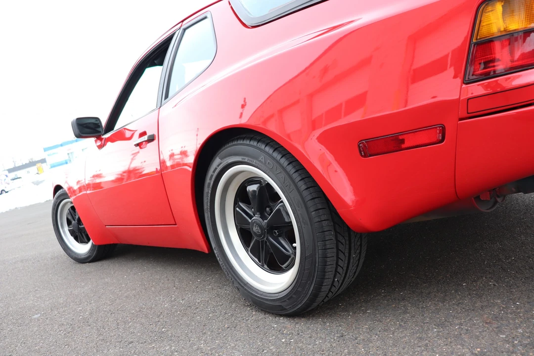1986 Porsche 944 - Image 28 of 31
