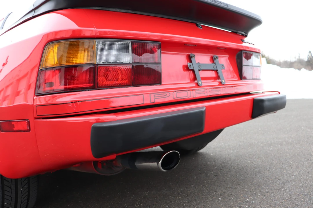 1986 Porsche 944 - Image 17 of 31