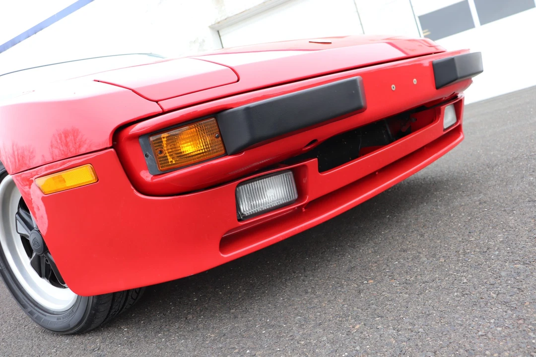 1986 Porsche 944 - Image 13 of 31
