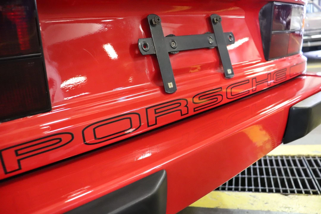 1986 Porsche 944 - Image 23 of 31