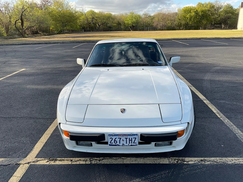 1986 Porsche 944 - Image 9 of 31