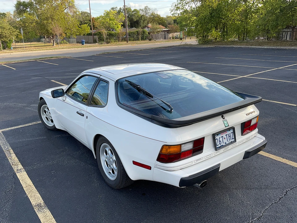 1986 Porsche 944 - Image 4 of 31