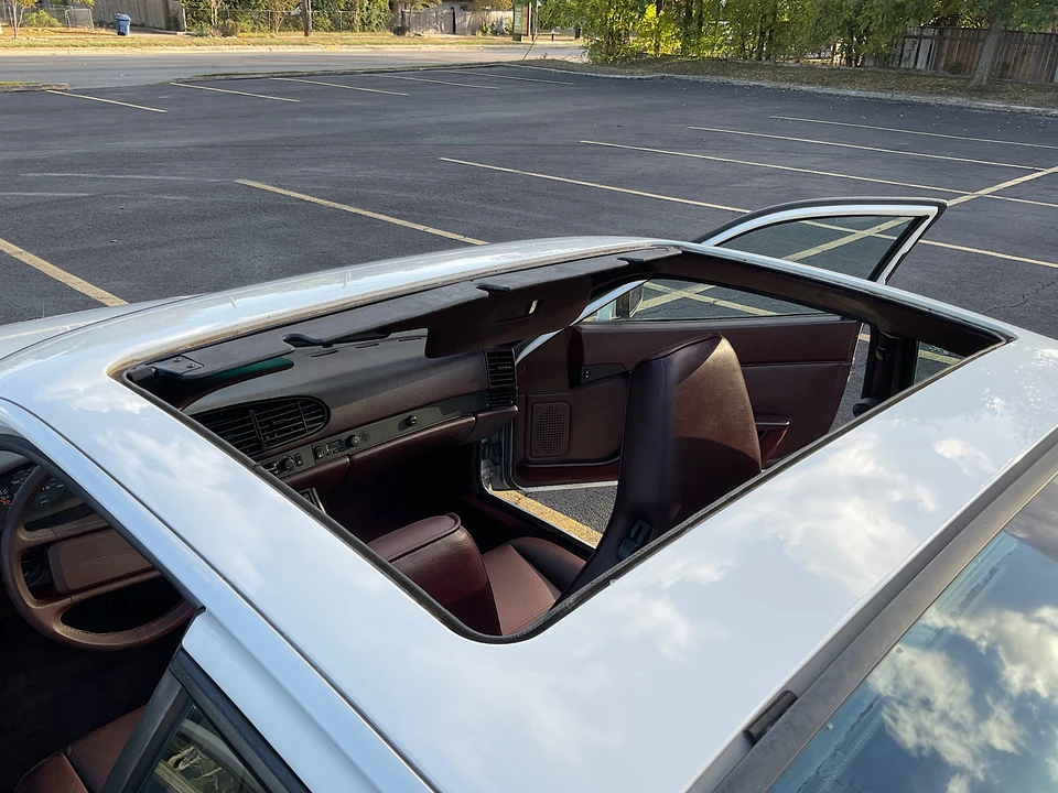 1986 Porsche 944 - Image 21 of 31