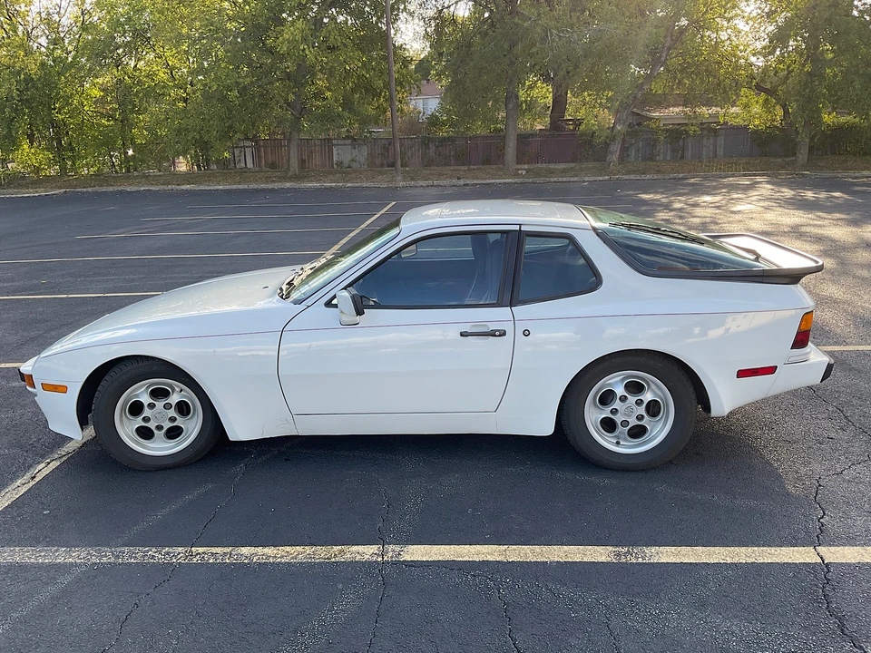1986 Porsche 944 - Image 3 of 31
