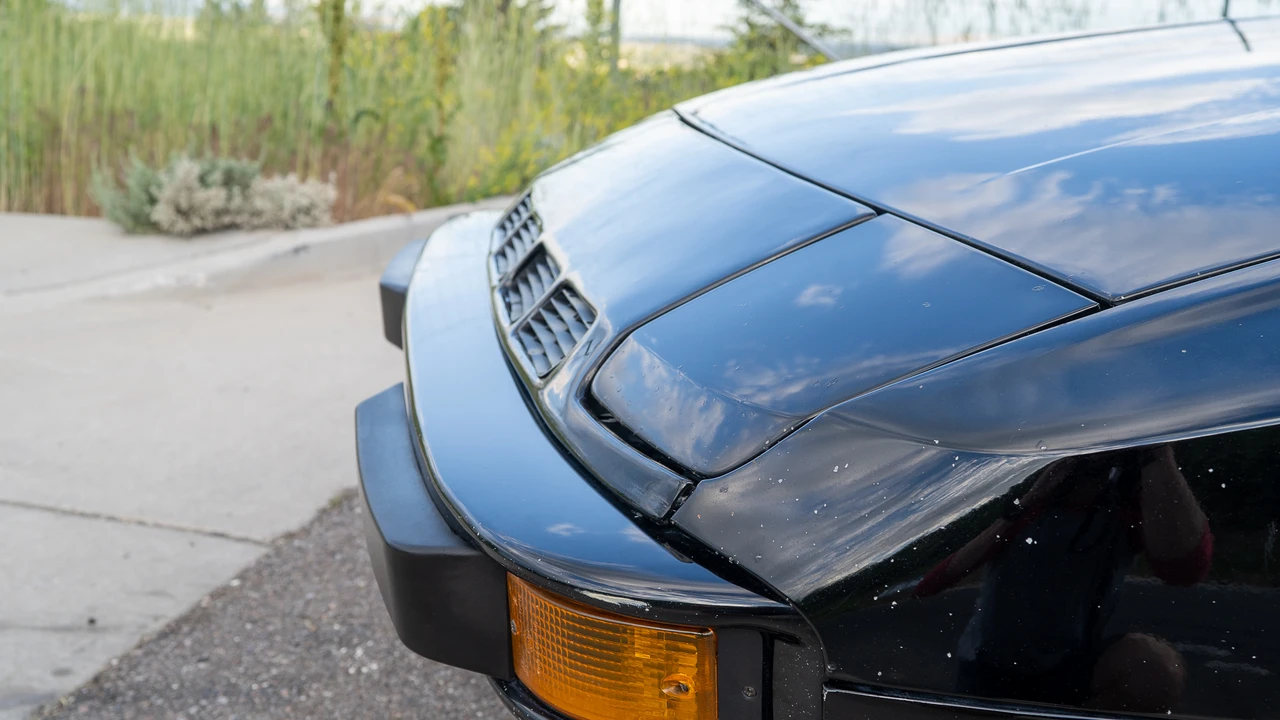 1986 Porsche 944 - Image 15 of 31