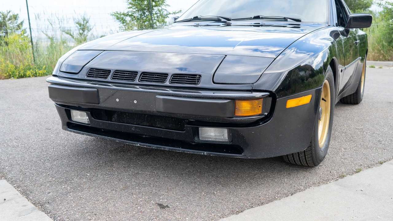 1986 Porsche 944 - Image 18 of 31