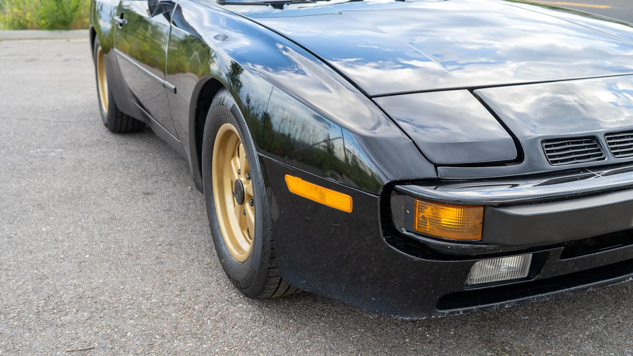 1986 Porsche 944 - Image 19 of 31