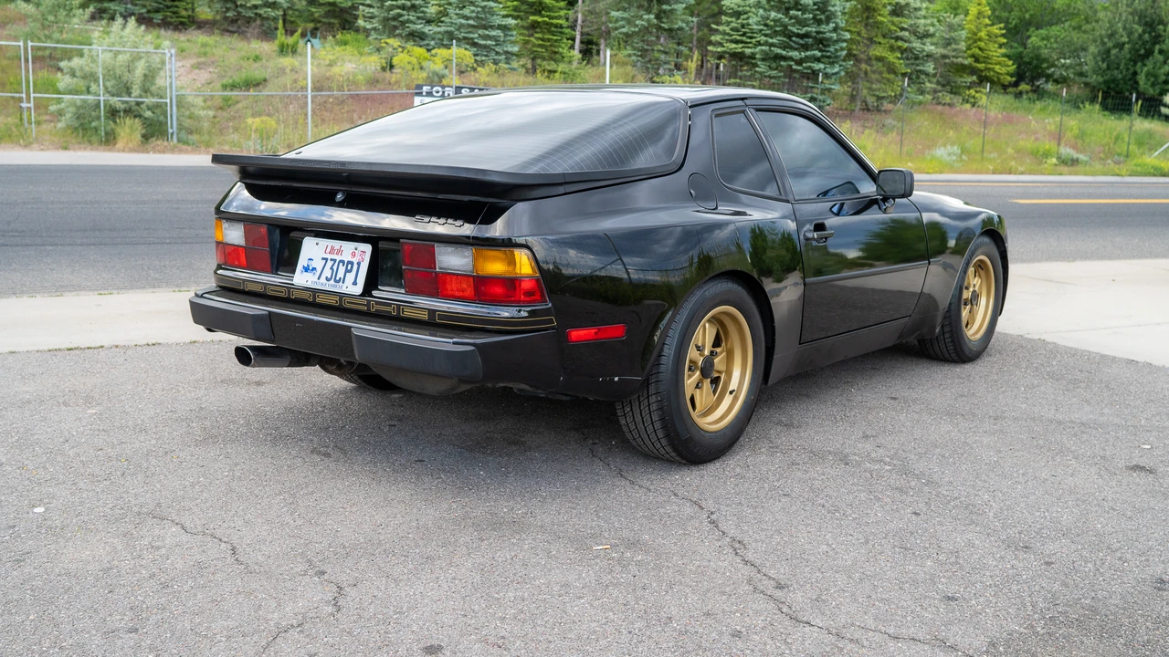 1986 Porsche 944 - Image 7 of 31