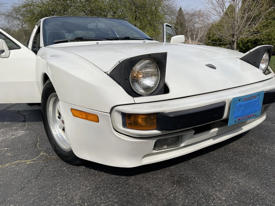 1986 Porsche 944 - Image 20 of 31