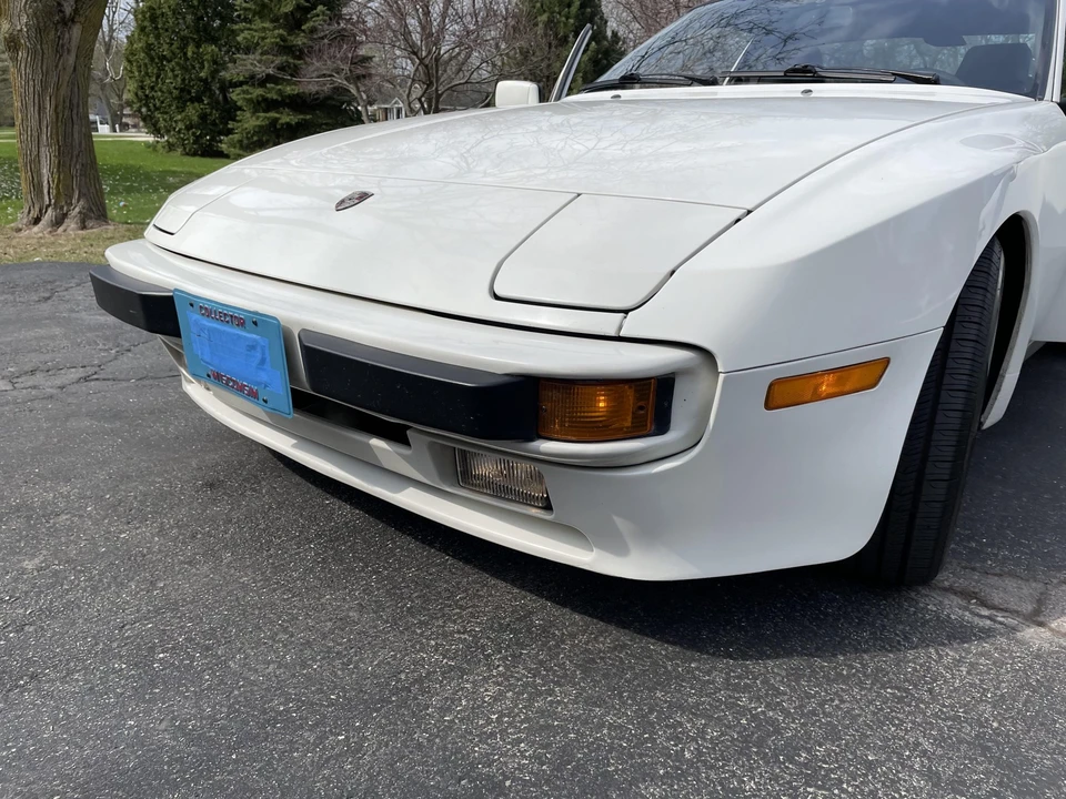 1986 Porsche 944 - Image 19 of 31