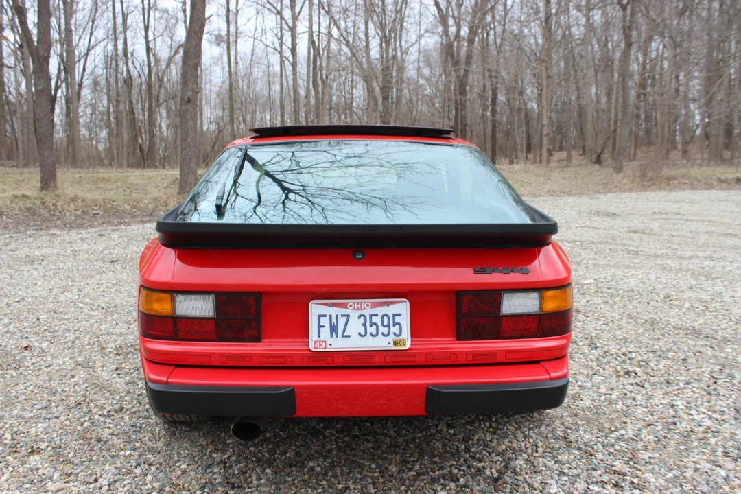 1986 Porsche 944 - Image 9 of 31