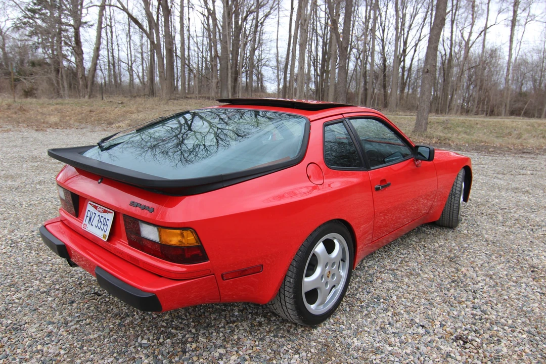 1986 Porsche 944 - Image 12 of 31