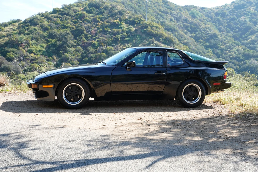 1986 Porsche 944 - Image 16 of 31