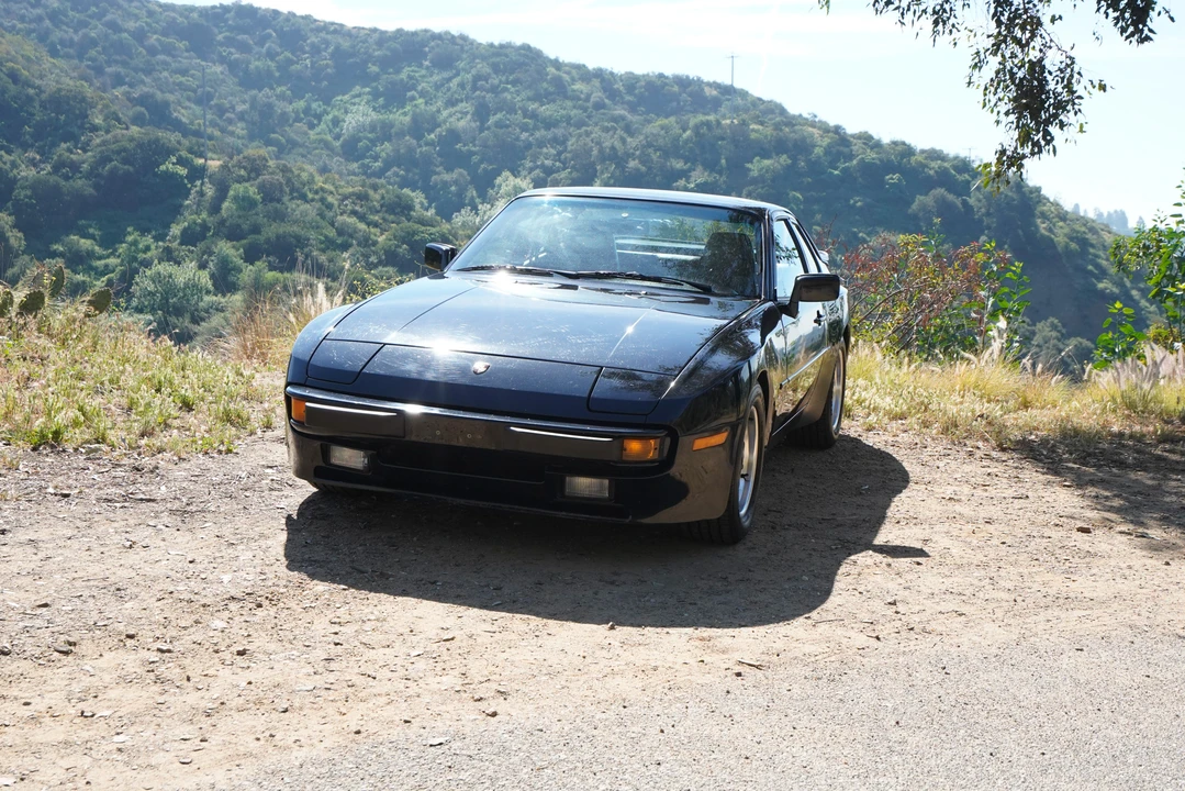 1986 Porsche 944 - Image 9 of 31