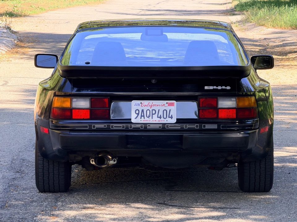1986 Porsche 944 - Image 19 of 31