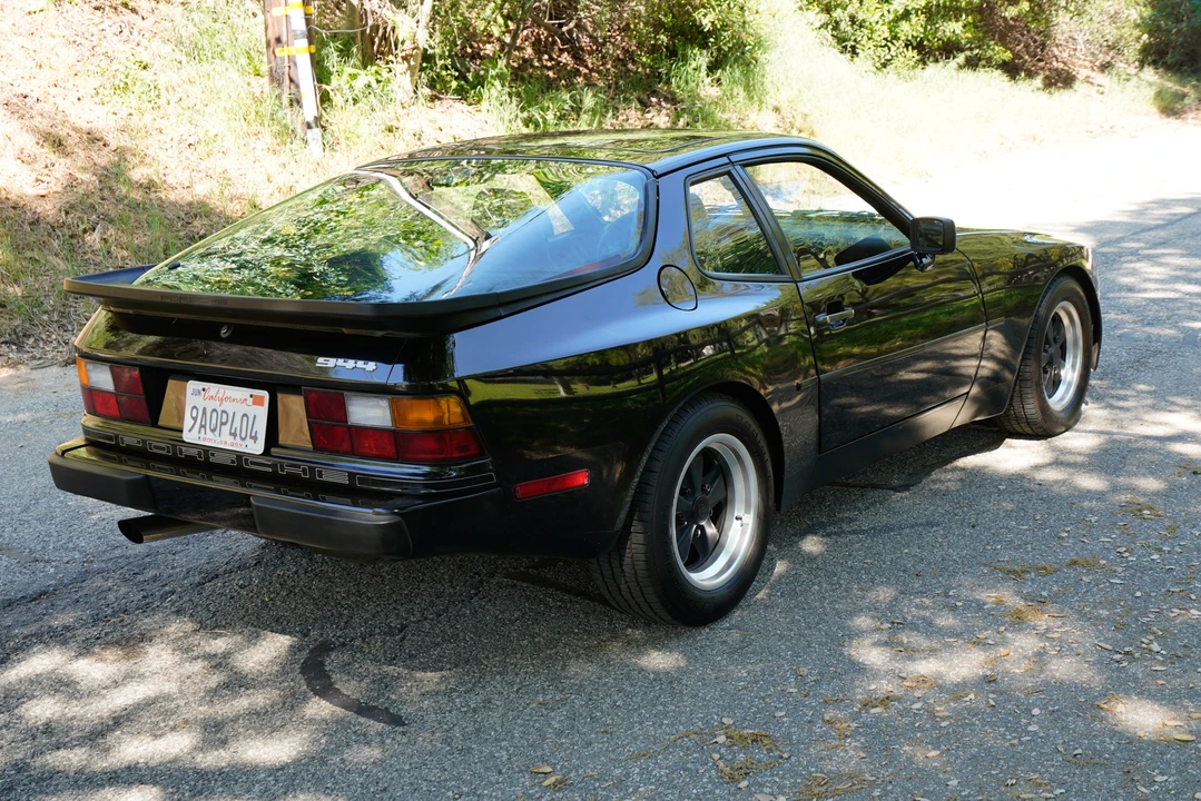 1986 Porsche 944 - Image 22 of 31