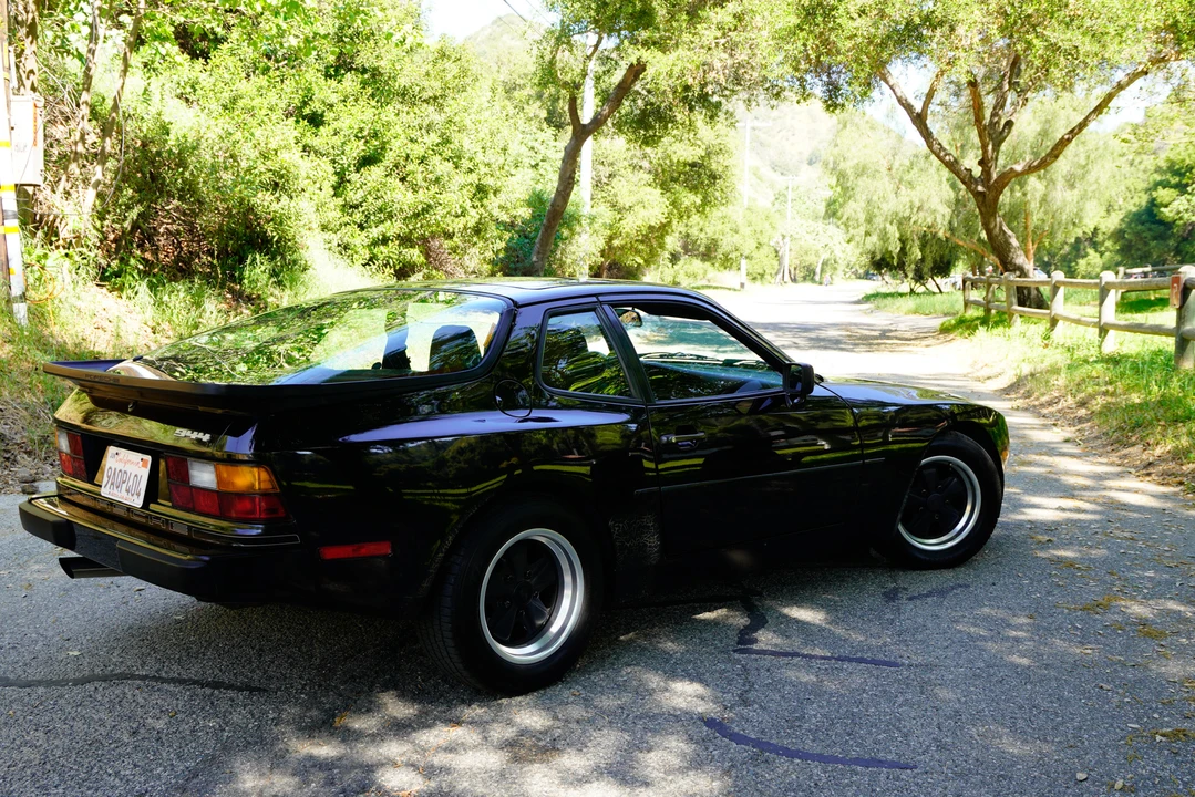 1986 Porsche 944 - Image 25 of 31