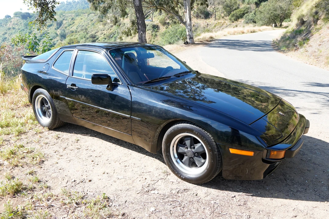 1986 Porsche 944 - Image 2 of 31