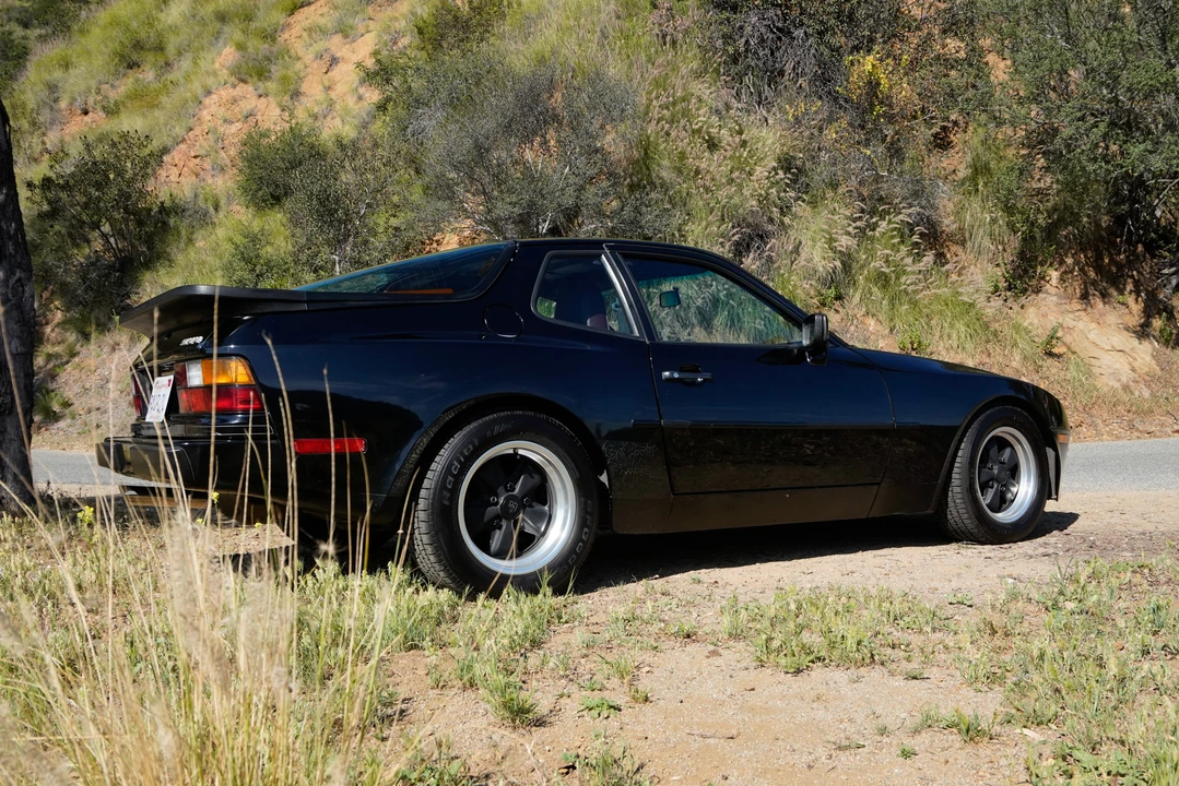 1986 Porsche 944 - Image 24 of 31