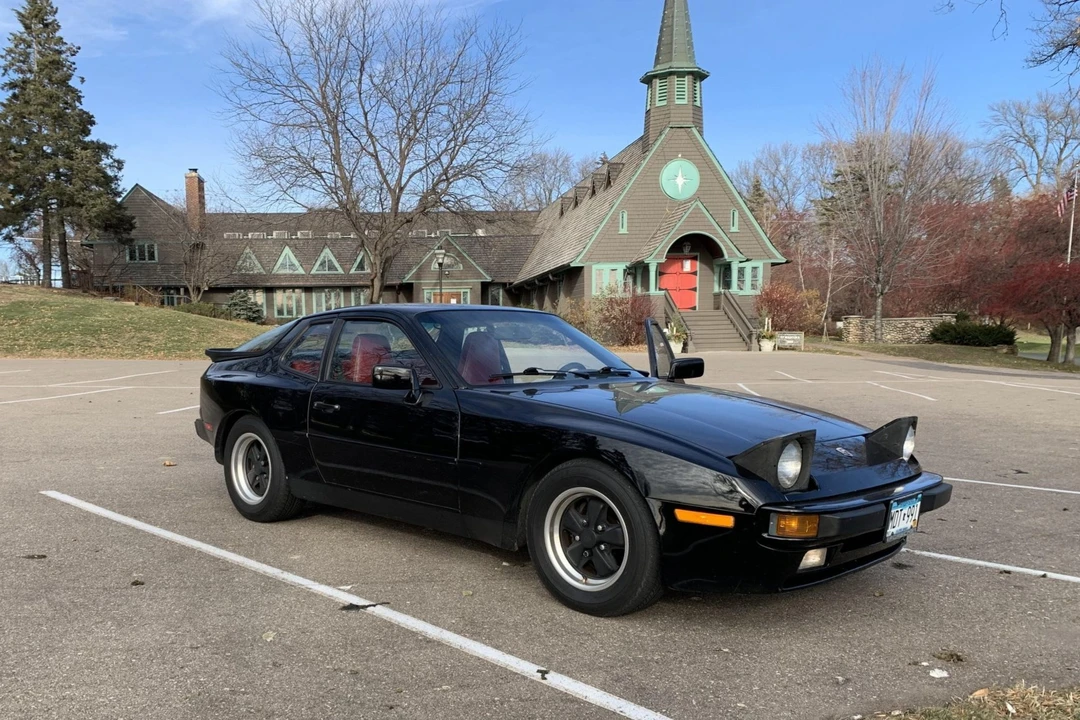 1986 Porsche 944 - Image 17 of 31