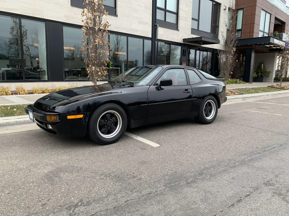 1986 Porsche 944 - Image 2 of 31