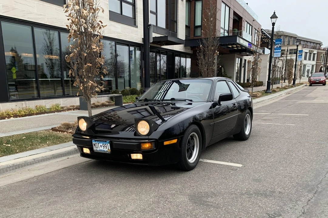 1986 Porsche 944 - Image 3 of 31