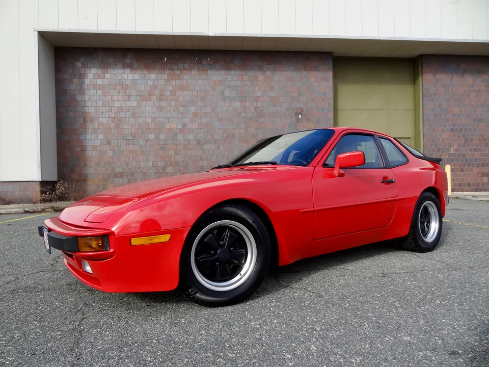 1986 Porsche 944 - Image 9 of 31